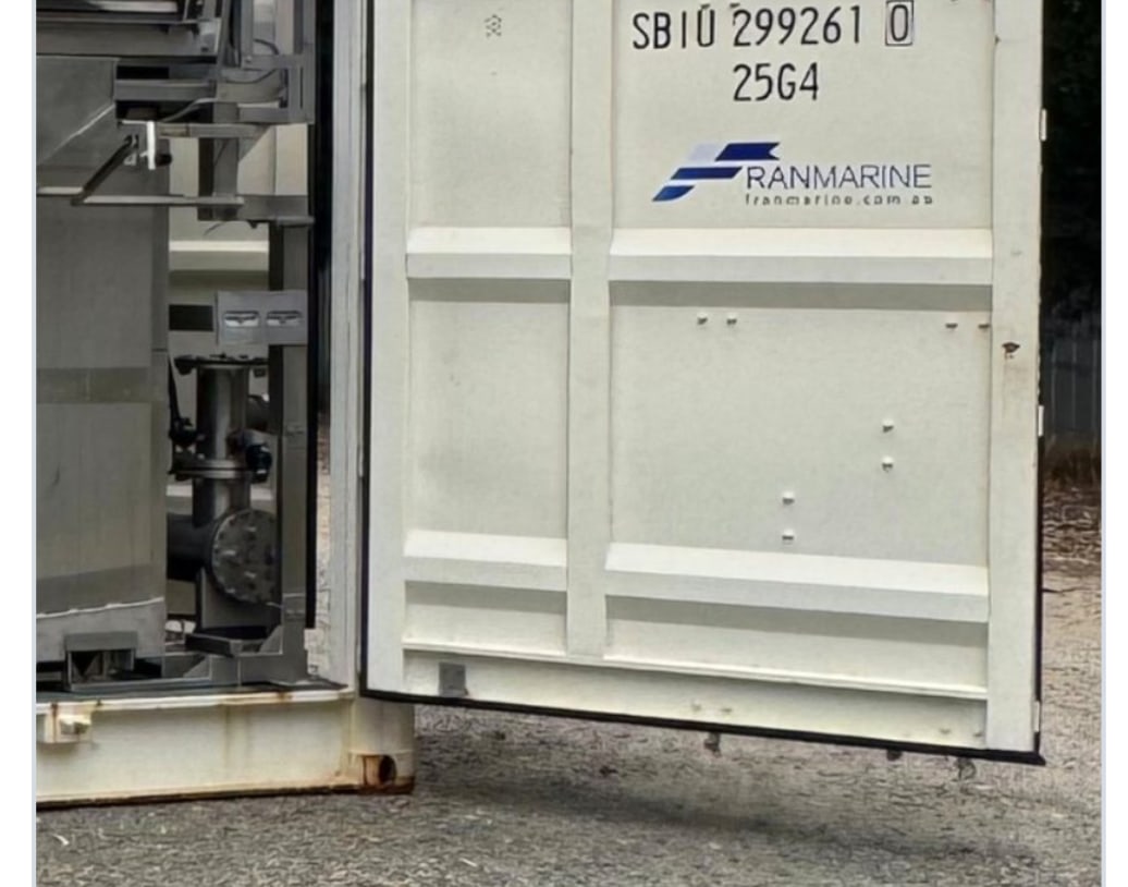 Franmarine-branded 20 ft ISO container housing the filtration plant