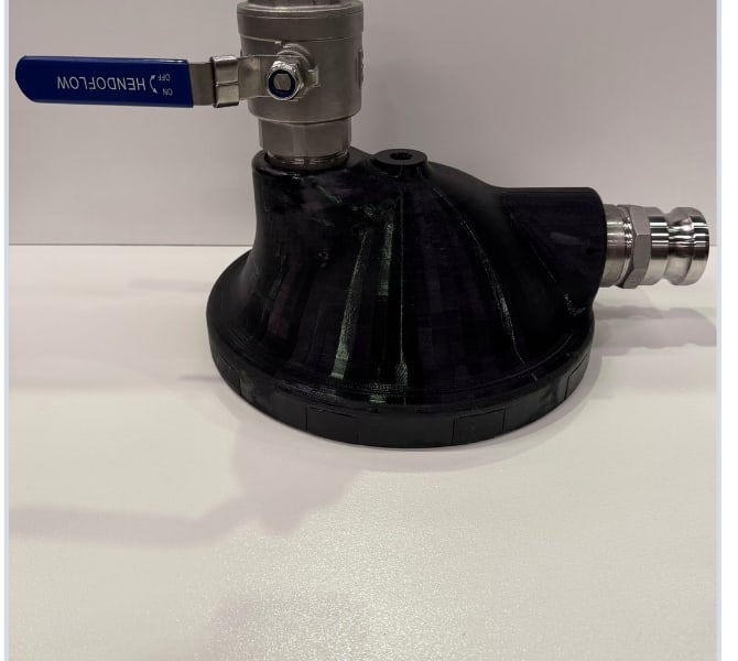 Valve-isolated rotary capture cup for overboard discharges
